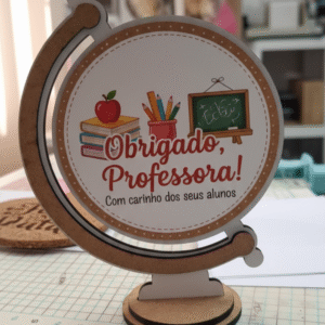 Moldura Globo Madeira